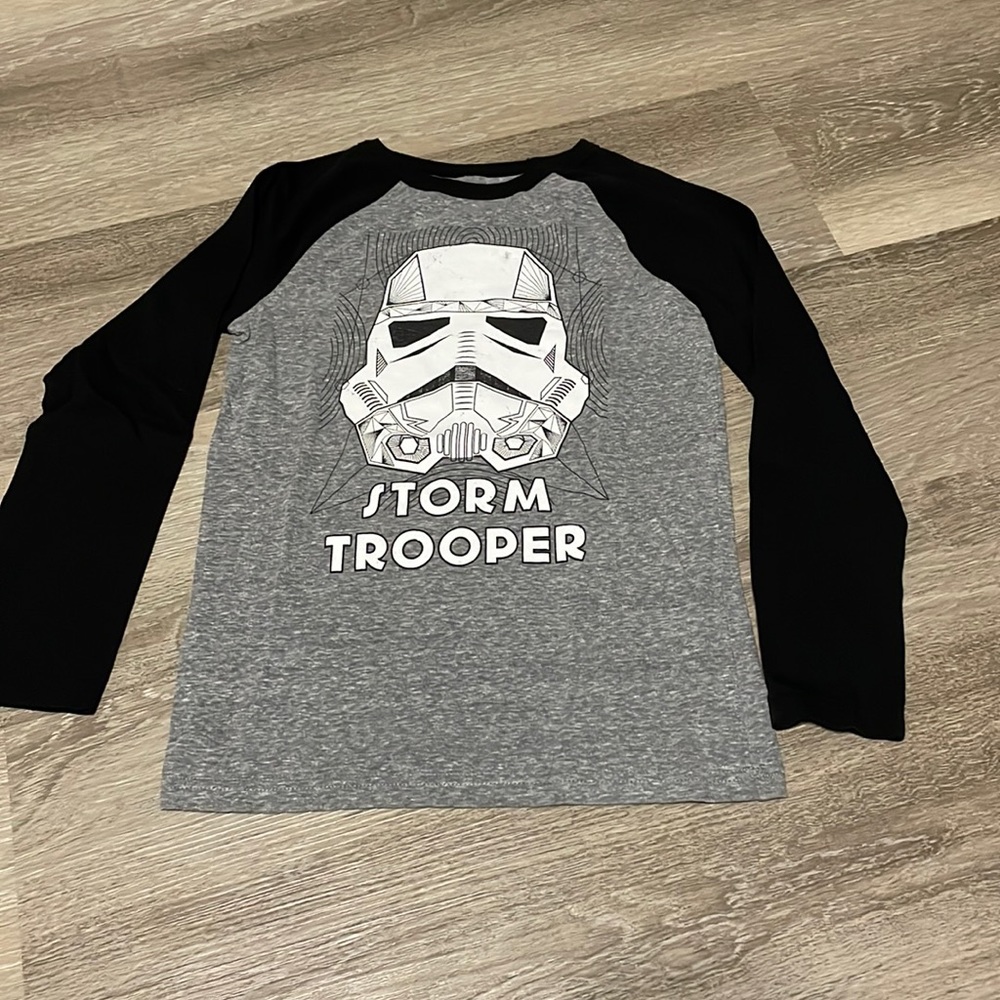 GUC 🆕Kids Star Wars L/S shirt Size 8
